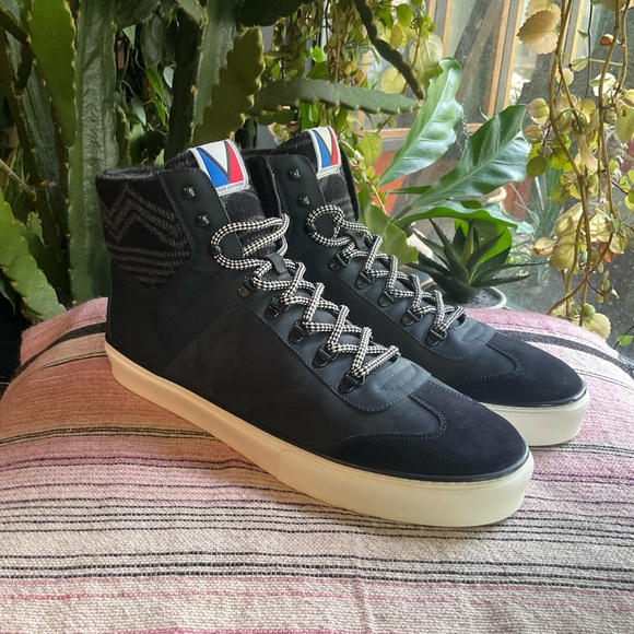 Louis Vuitton Black and Gray High-Top Sneakers - Picture 4 of 10